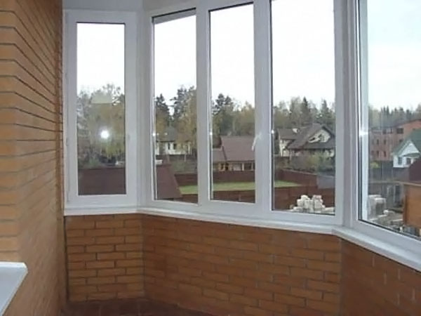 Остекления балкона в частном доме, коттедже и даче Луховицы