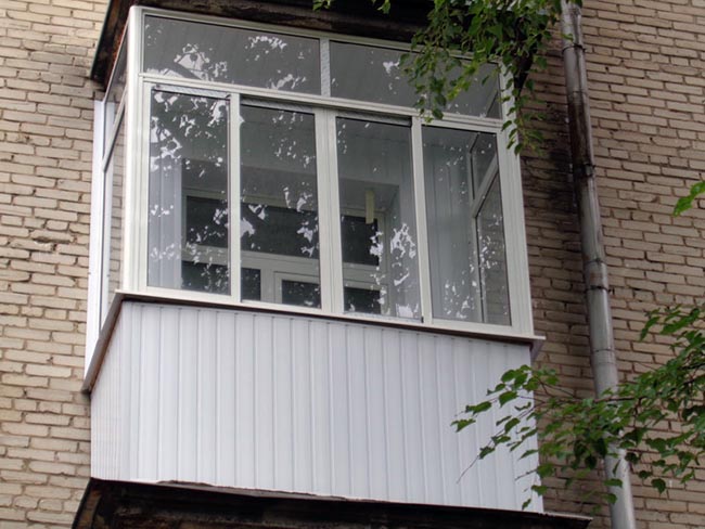Остекление балкона в сталинке - сталинском доме Луховицы